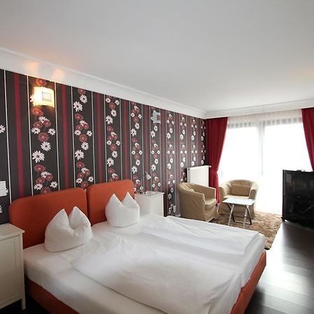 Apartmenthaus Alt Graz Düsseldorf Oda fotoğraf